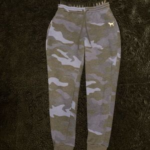 Pink blue camo joggers/sweatpants